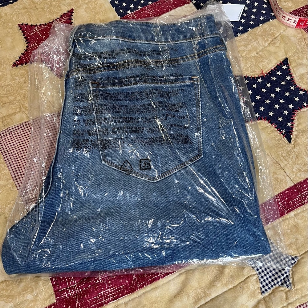 Old Navy Jeans 👖 Women’s Size 14 Long